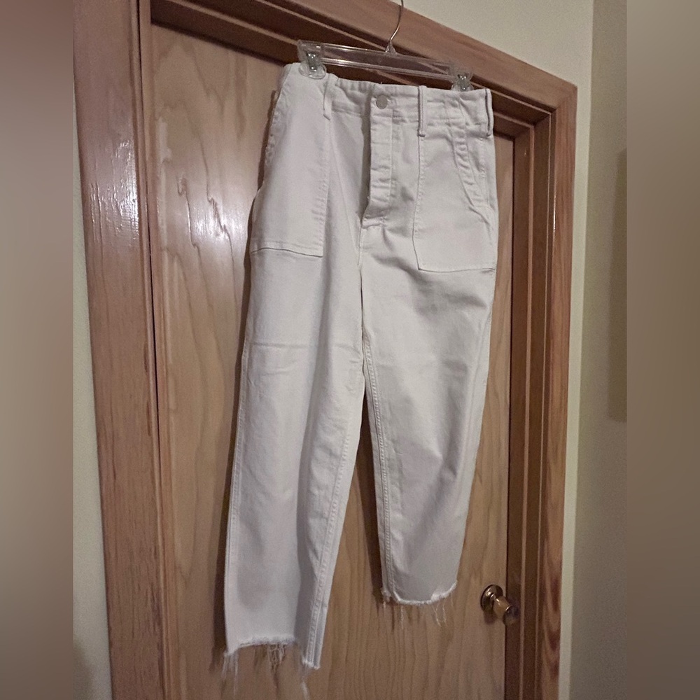 MOTHER White Patch Pocket Private Ankle Fray Jeans w/ Button Fly